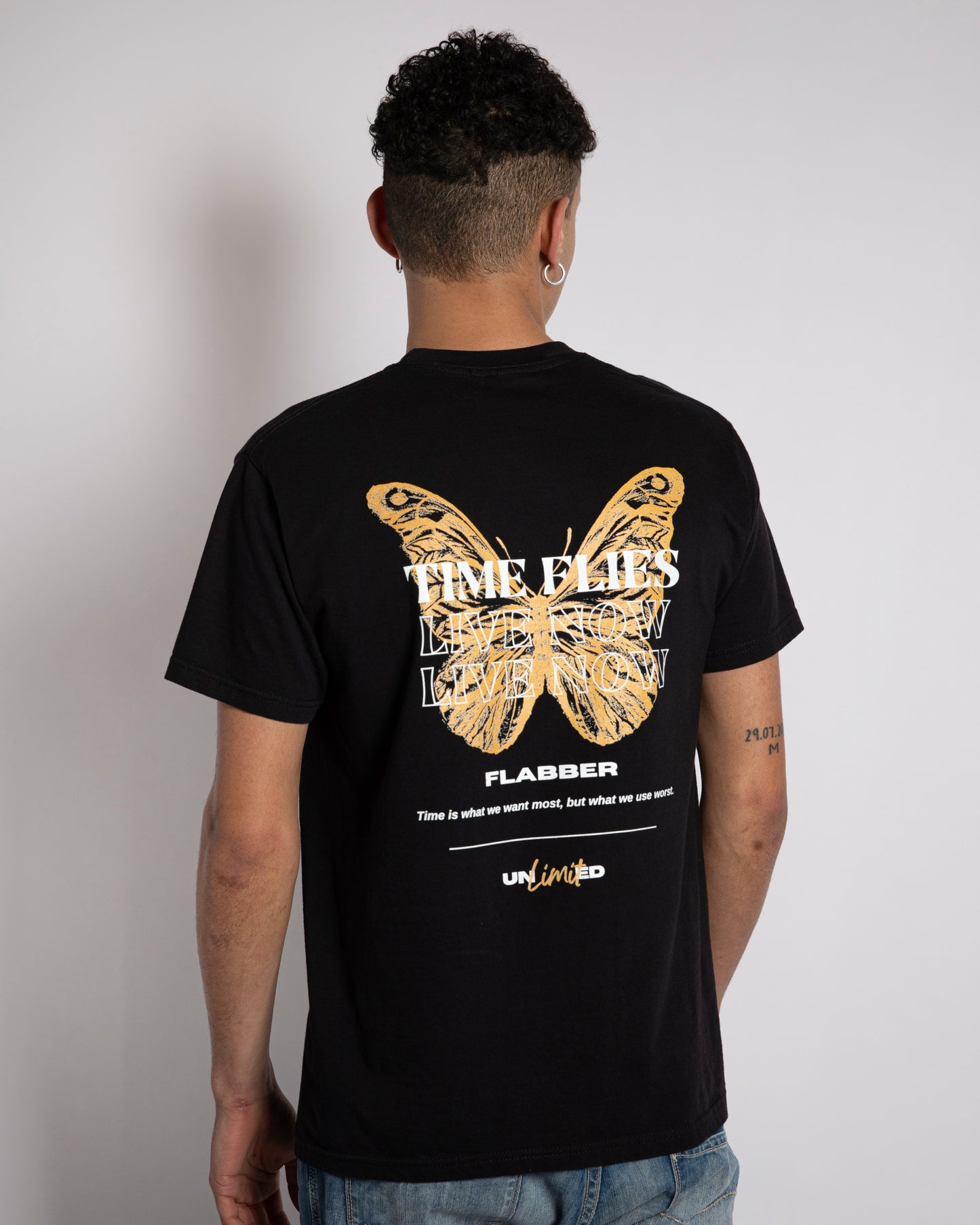 Chapter 2 Black Tee